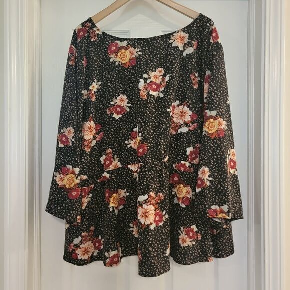 TORRID PEPLUM CHABLIS CORSET BACK TOP size 6 NWOT - Picture 6 of 9